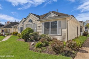 264 NIGHTHAWK DR, MONROE, NJ