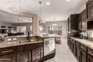 41638 N EMERALD LAKE DR, ANTHEM, AZ