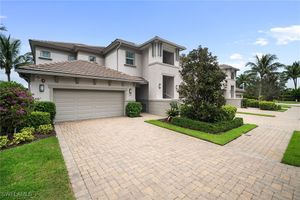 8050 SIGNATURE CLUB CIR UNIT 101, NAPLES, FL