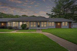 28 TRENT CT B, RIDGE, NY