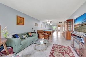 15401 PEMBRIDGE AVE APT 9, DELRAY BEACH, FL
