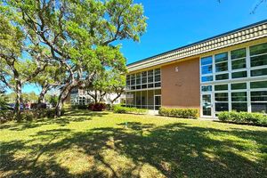 6 VISTA GARDENS TRL APT 206, VERO BEACH, FL