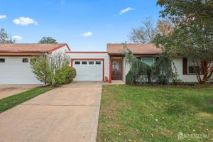 149 MACLURA PLZ B, MONROE, NJ