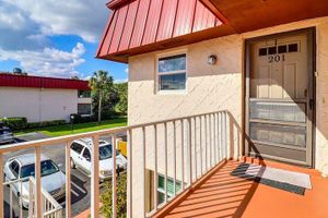 12022 W GREENWAY DR APT 201, ROYAL PALM BEACH, FL