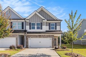 4545 BISHOPS LN, OAKWOOD, GA