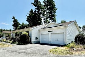 408 SIMMONS RD, MIDDLEBORO, MA