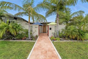 1861 ST JOHN RD, SEAL BEACH, CA