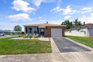 30 MARACAIBO PL, TOMS RIVER, NJ