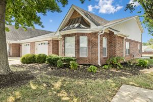 423 FOREST GLEN CIR, MURFREESBORO, TN