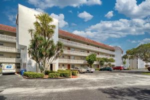 3776 INVERRARY BLVD 308R, LAUDERHILL, FL