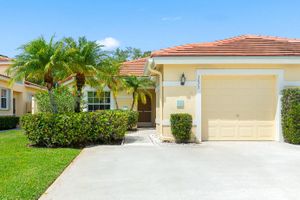 3877 SW WHISPERING SOUND DR, PALM CITY, FL