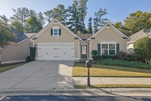 134 ABBEY CIR, WOODSTOCK, GA