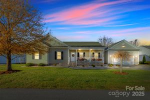 494 RIVERWIND DR, HENDERSONVILLE, NC