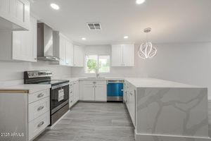 4307 E WALATOWA ST, PHOENIX, AZ