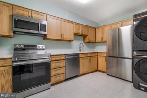 15115 INTERLACHEN DR 3-1020, SILVER SPRING, MD