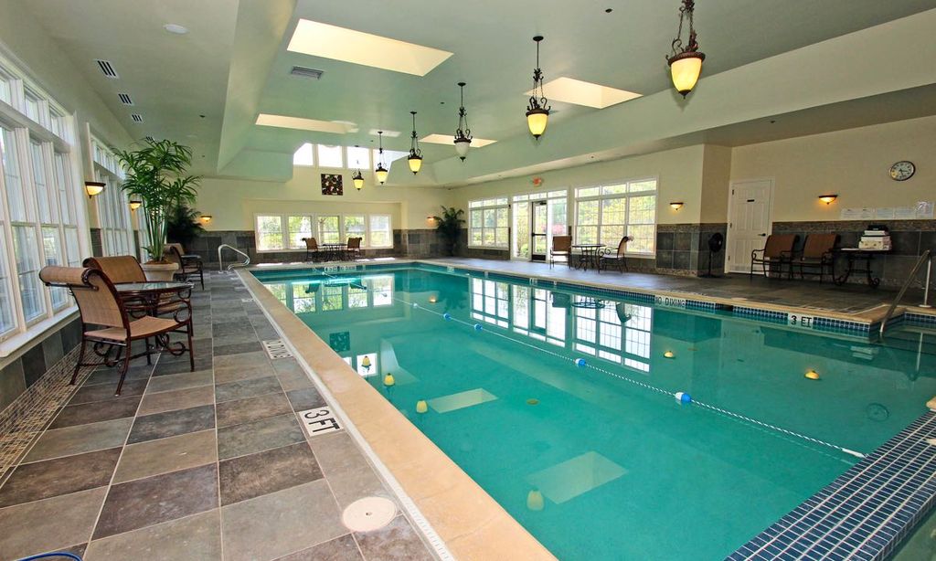Indoor Pool & Spa