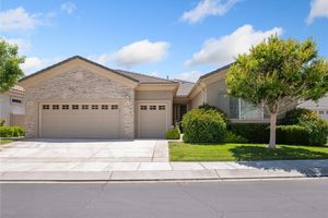 19301 GALLOPING HILL RD, APPLE VALLEY, CA