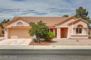8500 LINDERWOOD DR, LAS VEGAS, NV