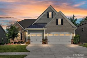 2972 ARCHES BLUFF CIR, LANCASTER, SC