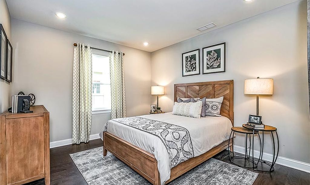 Saratoga Guest Bedroom