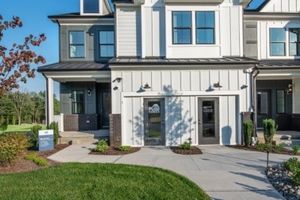 20 WHITAKER LN, FAR HILLS, NJ