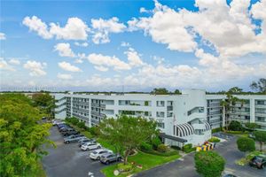 6698 10TH AVE 218, LAKE WORTH, FL