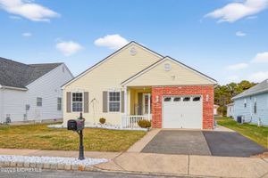 30 WINTERTON DR, TOMS RIVER, NJ