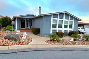 629 VIA SANTIAGO, VISTA, CA