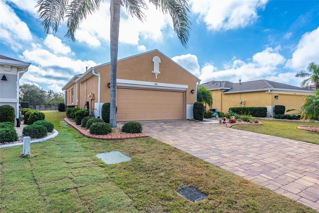 image of property at 914 REGAL MANOR WAY