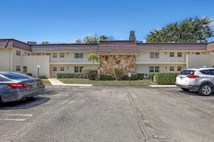 12003 POINCIANA BLVD 102, ROYAL PALM BEACH, FL