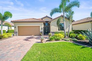 7120 QUIET CREEK DR, BRADENTON, FL