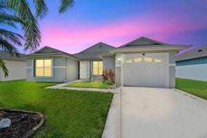 425 BANANA LN, FORT PIERCE, FL