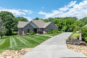 210 OOLOGILA PL, LOUDON, TN