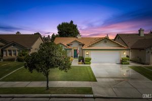 9800 CINDERELLA AVE, BAKERSFIELD, CA