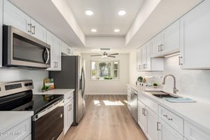 10018 W BURNS DR, SUN CITY, AZ