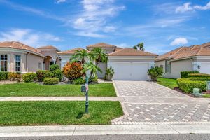 6943 FAIRWAY LAKES DR, BOYNTON BEACH, FL