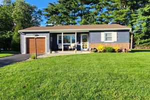28 STANFORD CT, TOMS RIVER, NJ