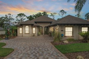5084 GREENS DR, LADY LAKE, FL