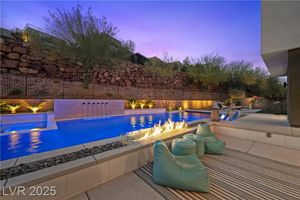 5 HIGHLAND COVE LN, HENDERSON, NV