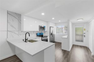 3591 INVERRARY DR 203, LAUDERHILL, FL