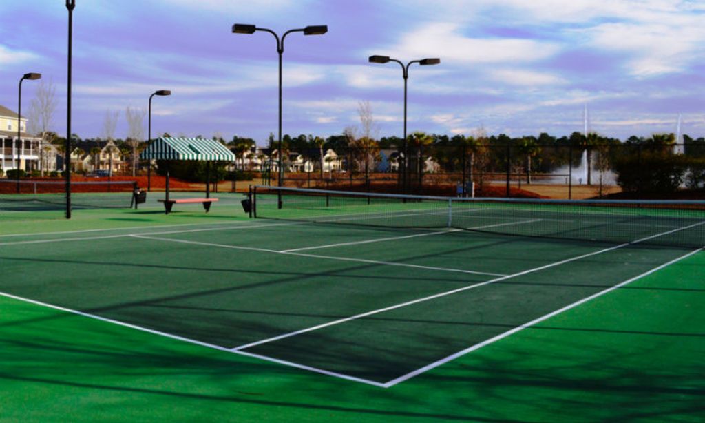 2 Tennis Courts