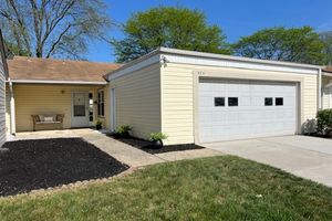 42 CATALPA PLZ B, MONROE TWP., NJ