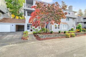 4228 221ST PL SE # 1083, ISSAQUAH, WA