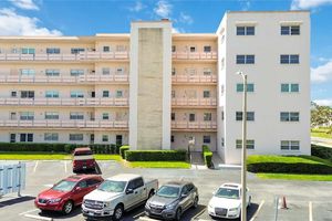 5623 80TH ST N UNIT 202, ST PETERSBURG, FL
