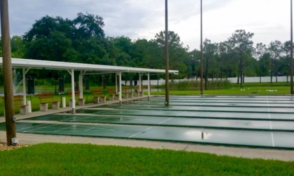 8 Shuffleboard Courts
