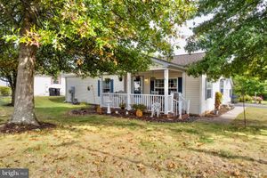 104 PRIMROSE LN, ROYERSFORD, PA