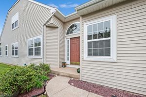 29 MEDICI DR, SOMERSET, NJ