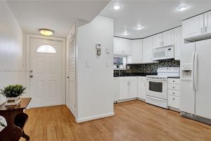 681 S HOLLYBROOK DR 203, PEMBROKE PINES, FL