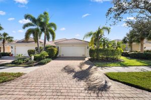 7561 PESARO DR, SARASOTA, FL