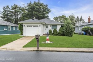 271 HARRINGTON DR, TOMS RIVER, NJ